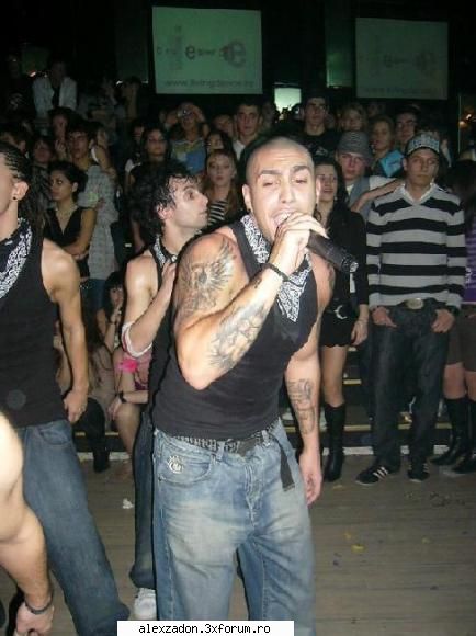 tot de acolo galerie foto..