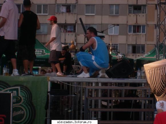 tot acolo simplu